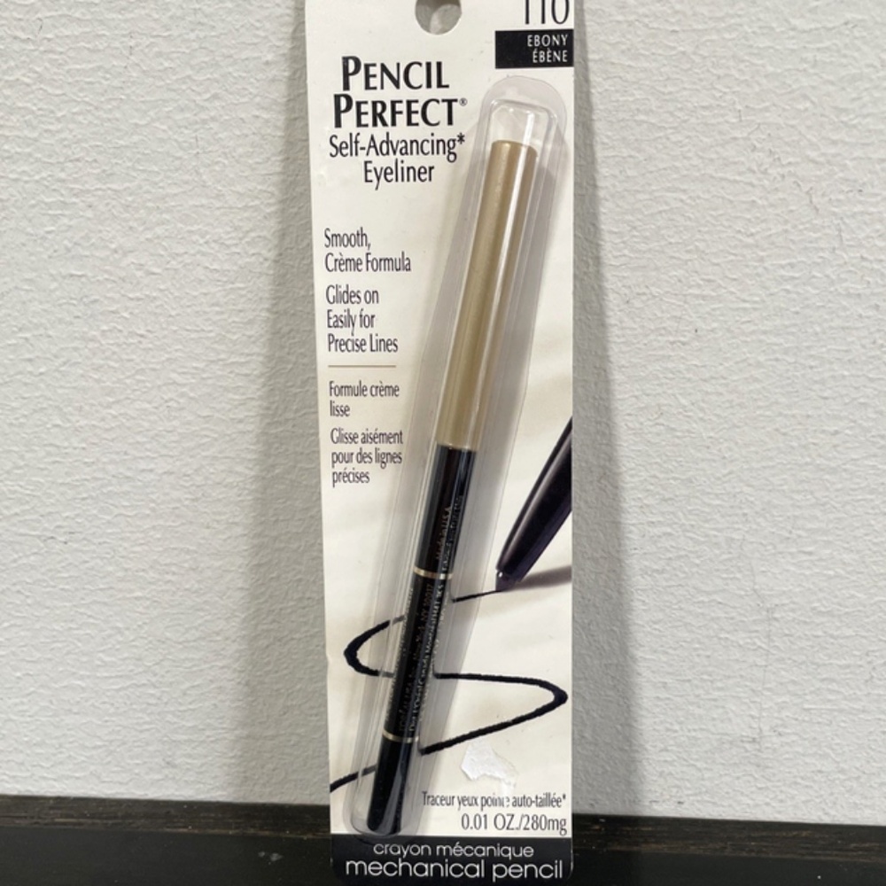 Loreal Paris Pencil Perfect Self-Advancing Eyeliner- 110 EBONY